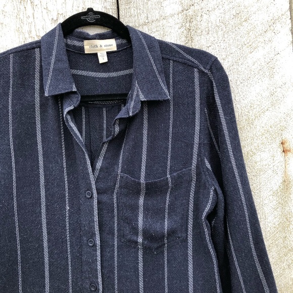 Cloth & Stone | dark blue striped button down top - Picture 3 of 5